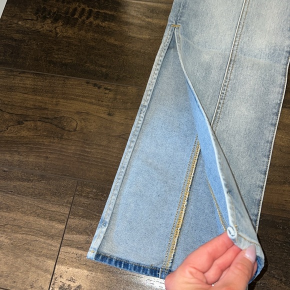 NWT LNDN Landon Denim Sunday Pant Cut-Out Waist Slit Leg Jeans - Medium Wash - Picture 3 of 10